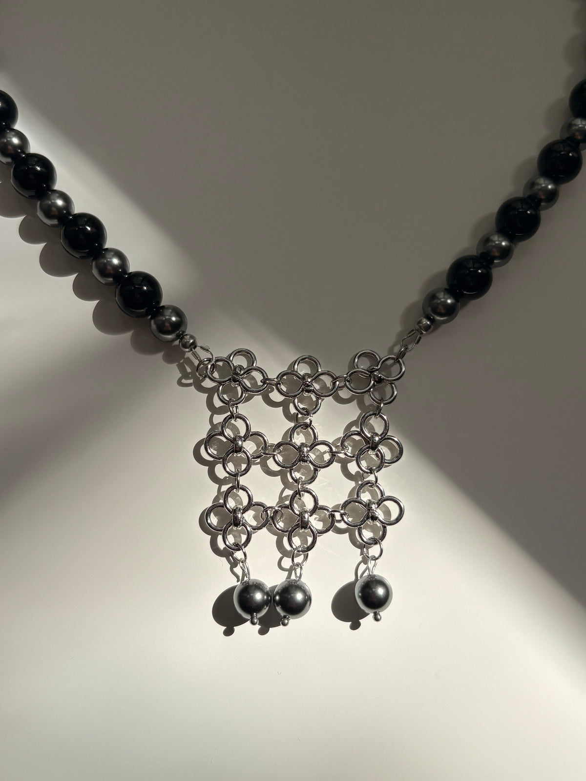 Lattice Shell Pearl Necklace