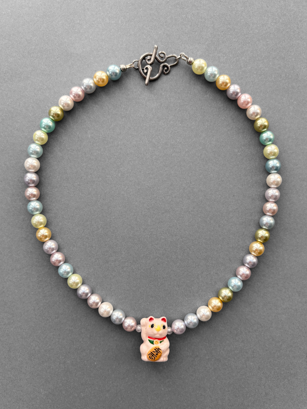 Lucky Cat Shell Pearl Necklace